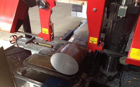 纳雍卧式带锯床加工时出现明显振荡如何排查？